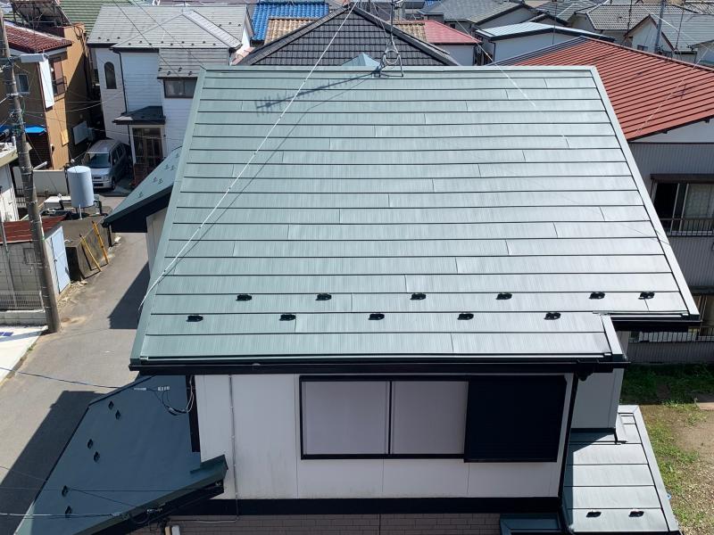松戸市 屋根重ね葺き工事 繰り返した雨漏りもスーパーガルベストの重ね葺きで解決 ガイソー松戸店 松戸市 屋根重ね葺き工事 繰り返した雨漏りもスーパーガルベストの重ね葺きで解決 ガイソー松戸店