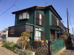 松戸市　外壁・屋根塗装工事　フッ素塗装仕上げでグリーンの個性が光る佇まい